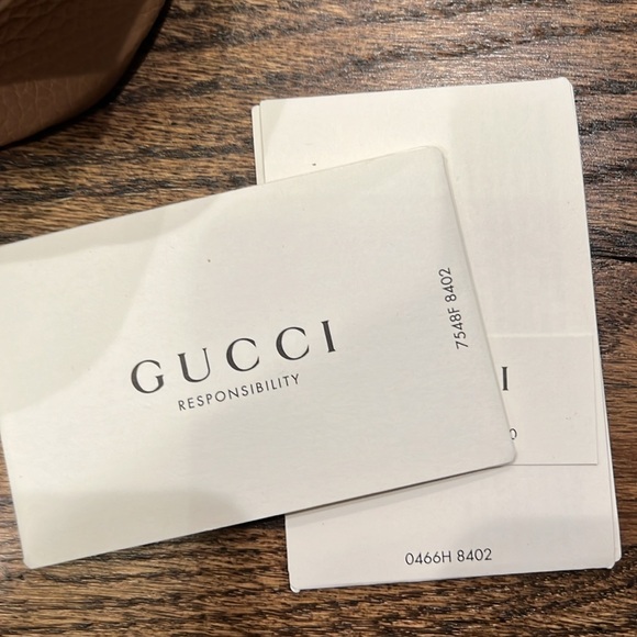 Pebbled Calfskin Small Soho Disco Bag Camelia - Picture 2 of 5